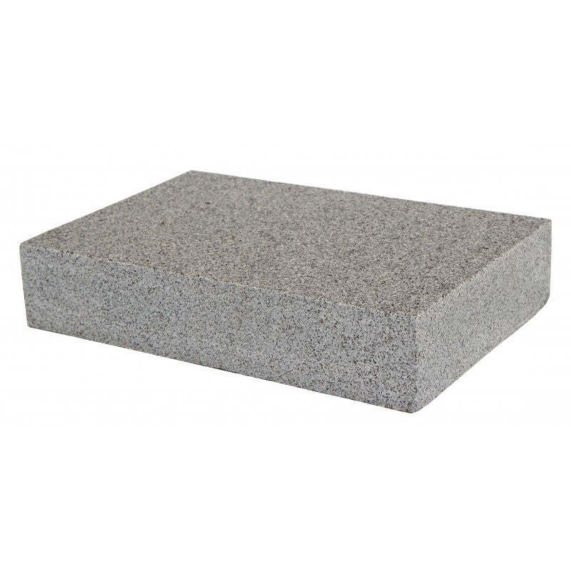 Granitplatta i färgen grafit. Detta är en stenplatta som man kan köra på. 30x20x6 cm. Körbar. Säljs av Stengrossen.se