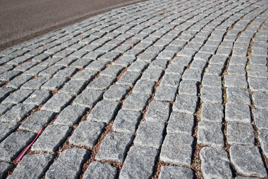 Gatsten från Portugal. Storgatsten. Grå. Säljs av Stengrossen.se