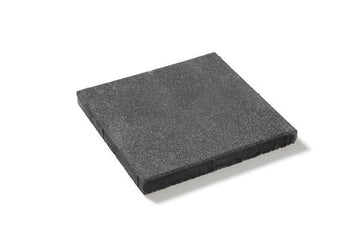 Närbild av stenplattan Vision, i färgen Savoia,  från S:T Eriks, med en färgbeständig och hållbar yta som skapar en tidlös känsla i utomhusmiljöer. Stengrossen säljer produkten.