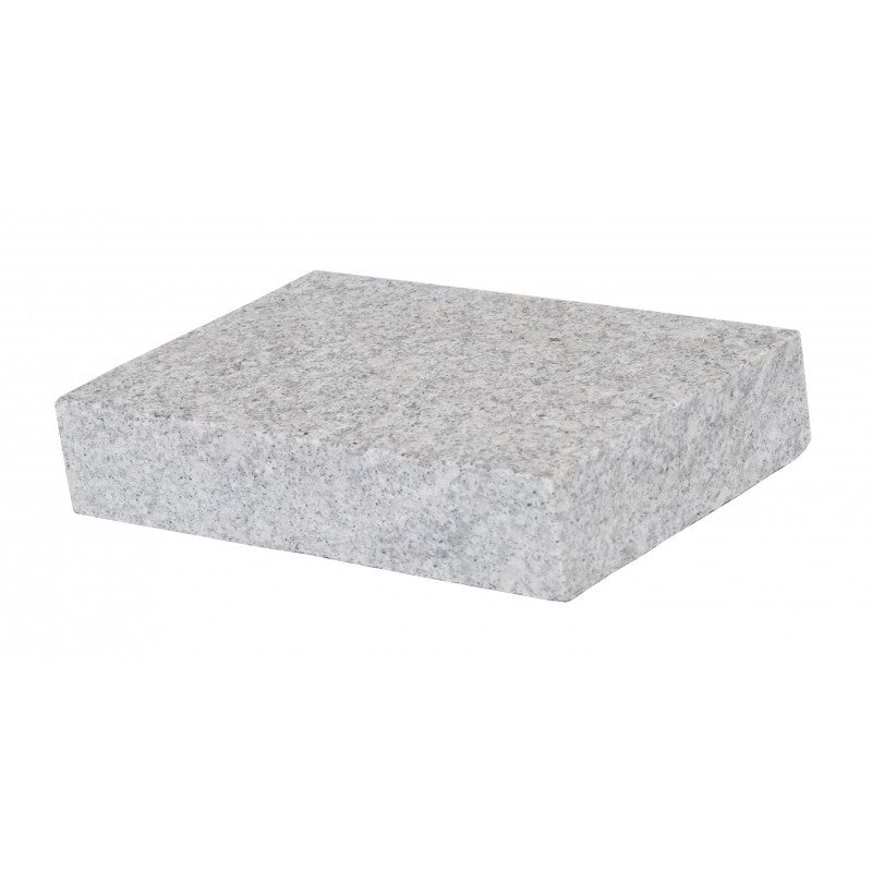 Grå granitplatta från Stengrossen. 30x20x6 cm. Körbar